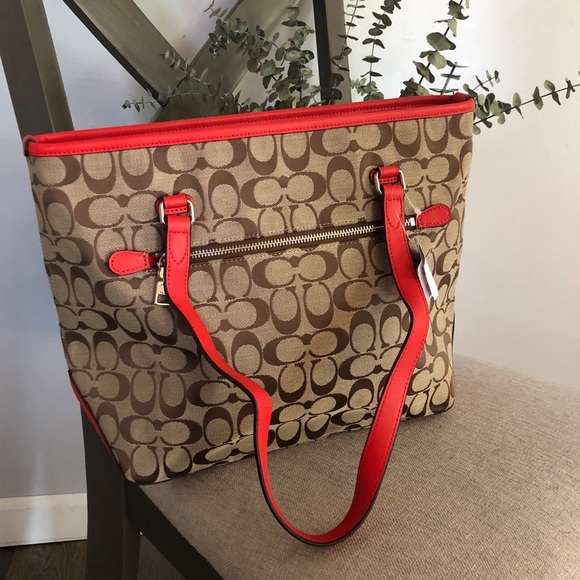 NWT Coach Shoulder Bag - Picture 3 of 8